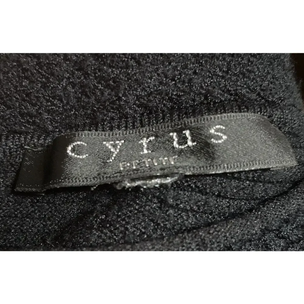 Cyrus Black Long Sleeve‎ Round Neck Ribbed Tight Knit Sweater Size Petite Medium